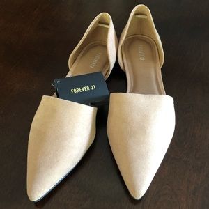 Brand New Never Worn Tan Suede Flats